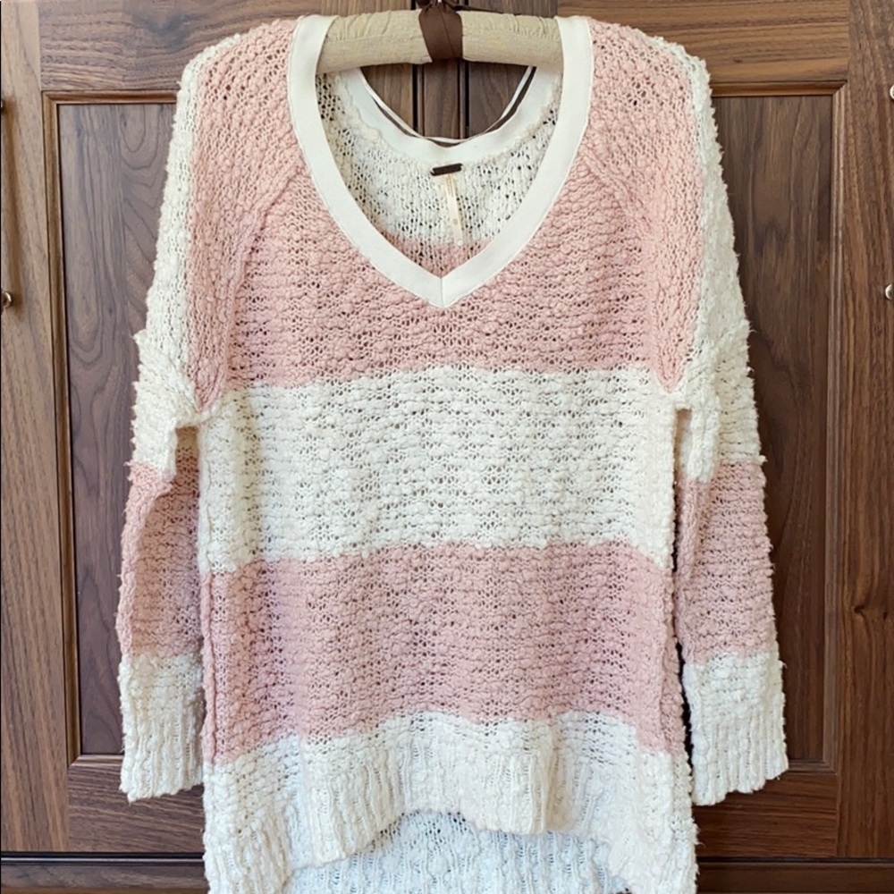 Free People Sweater - Picture 1 of 3